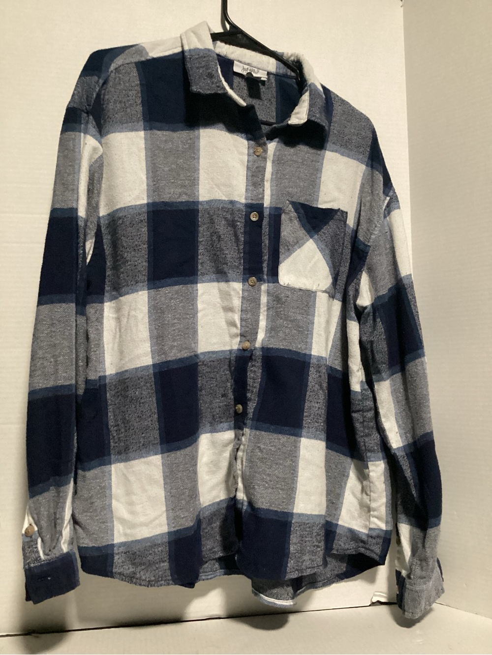 Just Polly New York XL Women’s Blue and White Plaid Flannel